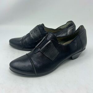 Fidji Black Leather Slip On Shoes